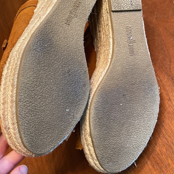 Minnetonka Fringe Wedge Heels - Picture 6 of 7